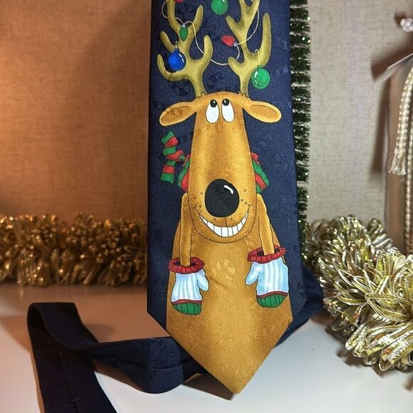 Hallmark SpecialTies Christmas
Reindeer Novelty Necktie - Festive
and Fun - Picture 17 of 17